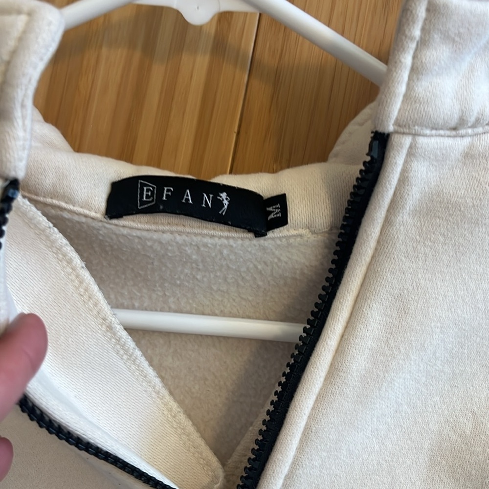 Cream pullover zip - Picture 2 of 2